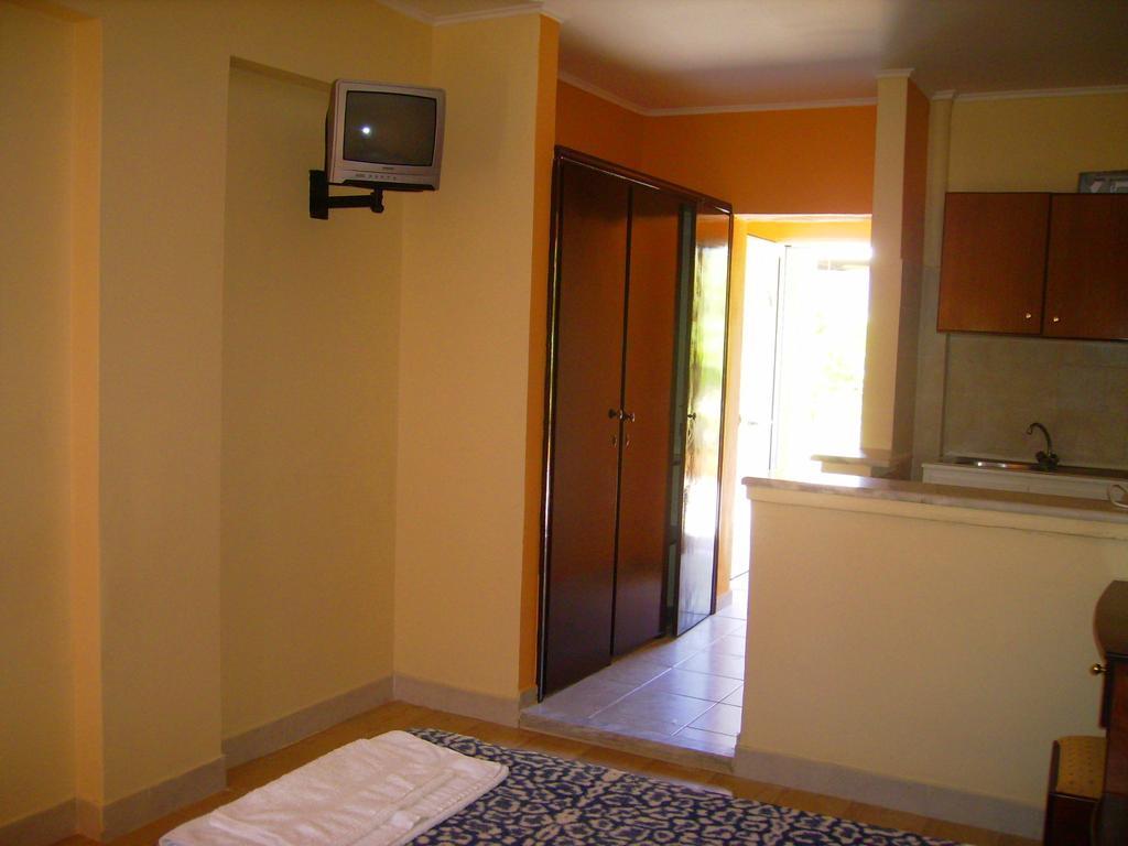 مورايتيكا Aggelos Family Hotel المظهر الخارجي الصورة