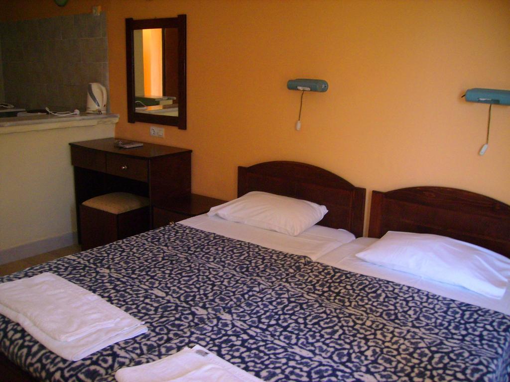 مورايتيكا Aggelos Family Hotel المظهر الخارجي الصورة